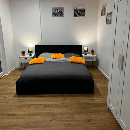 Big City Life Apartments - Bliska Wola Tower A Warszawa Zewnętrze zdjęcie
